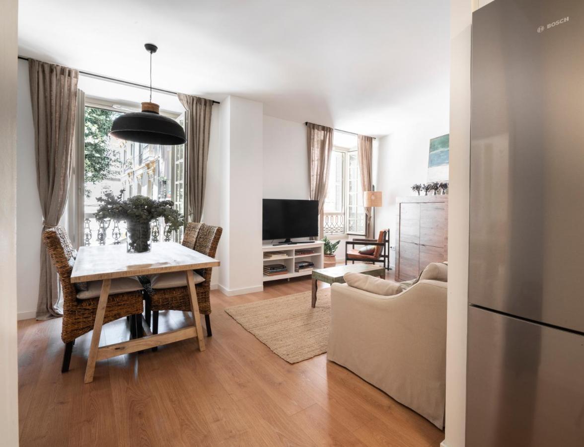 Apartamento De Lujo En Plaza Del Teatro Apartment Malaga Luaran gambar
