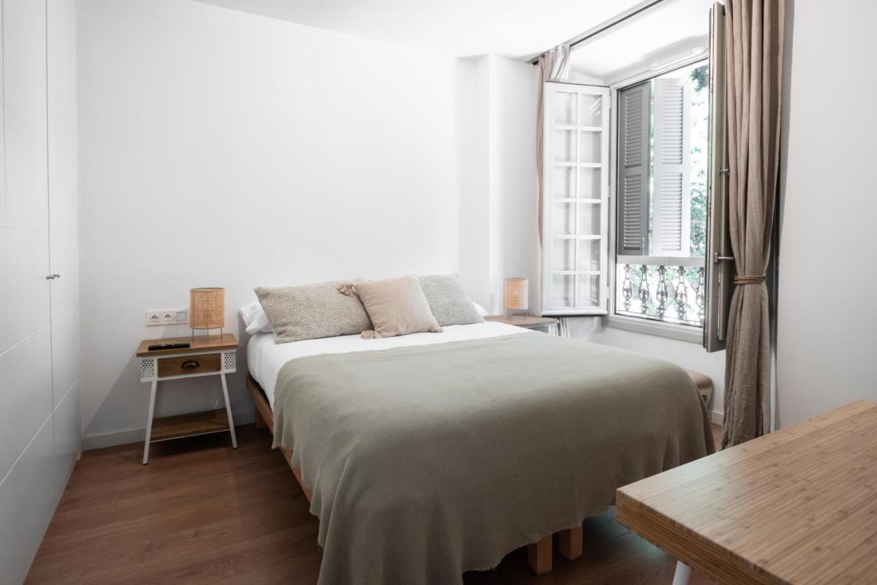 Apartamento De Lujo En Plaza Del Teatro Apartment Malaga Luaran gambar